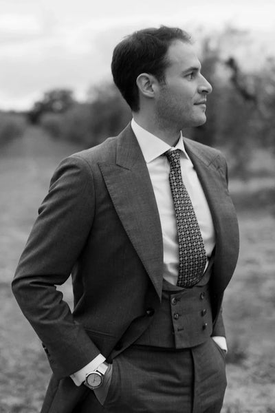 El traje de novio perfecto: claves para acertar en tu gran día